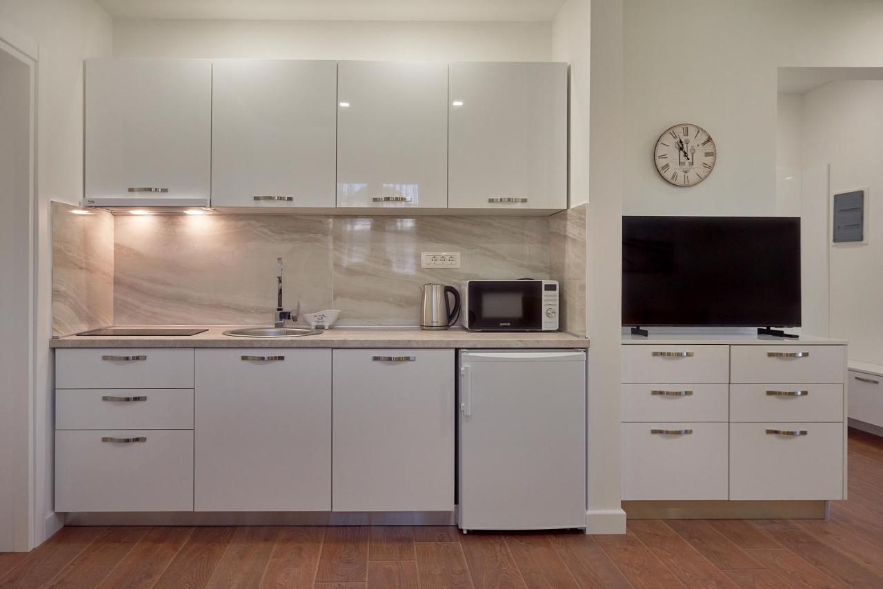 Georgiy Lux Apartments Lastva Grbaljska Luaran gambar