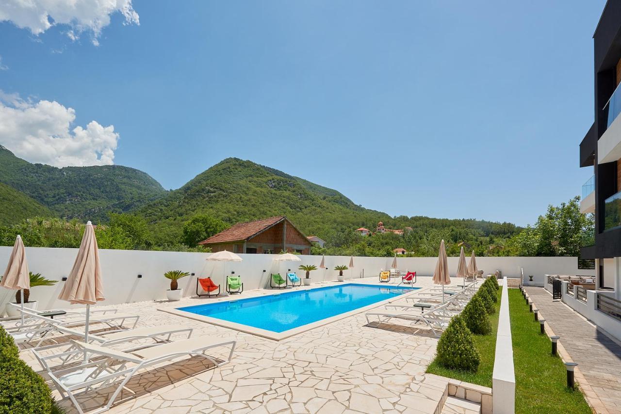 Georgiy Lux Apartments Lastva Grbaljska Luaran gambar