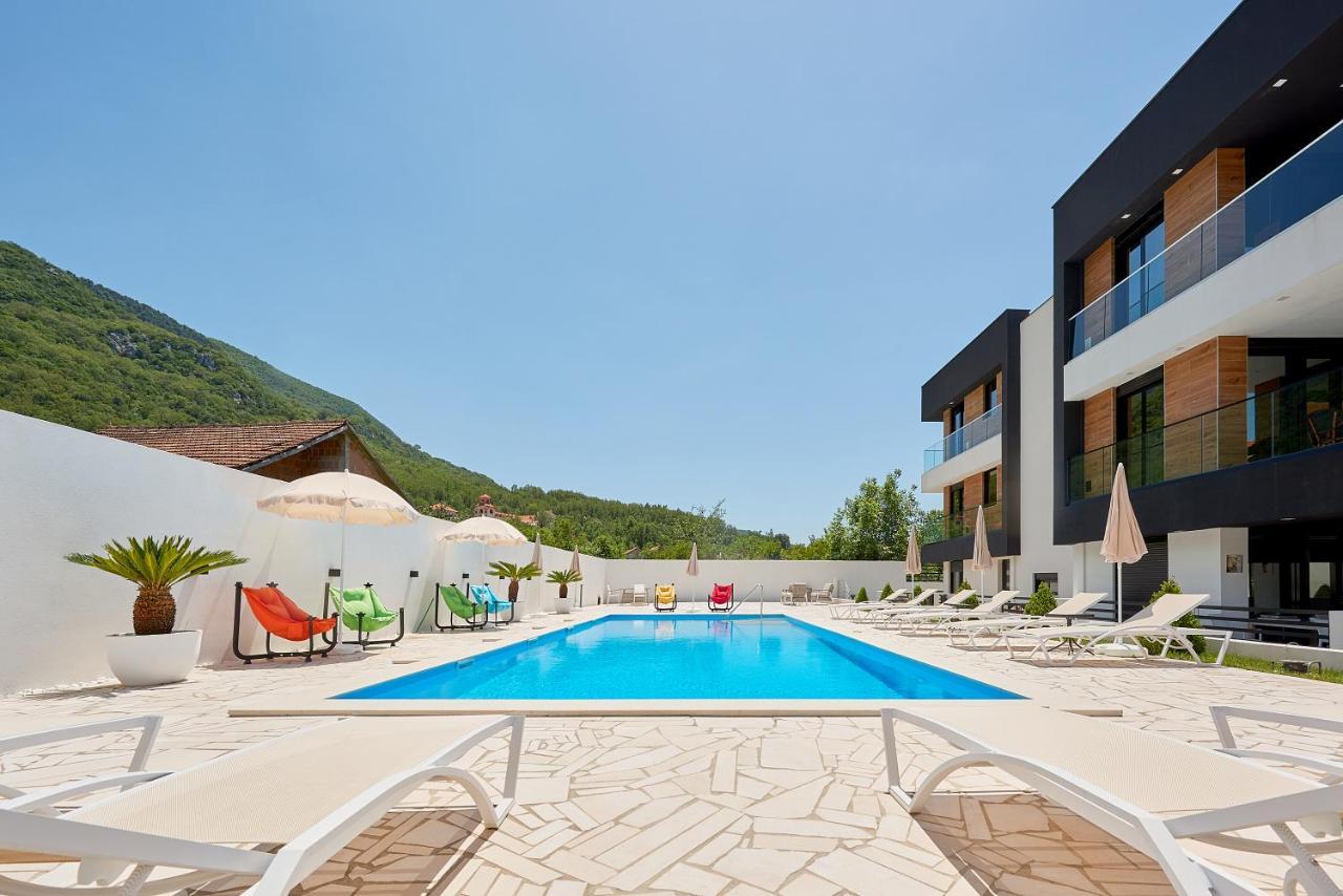 Georgiy Lux Apartments Lastva Grbaljska Luaran gambar