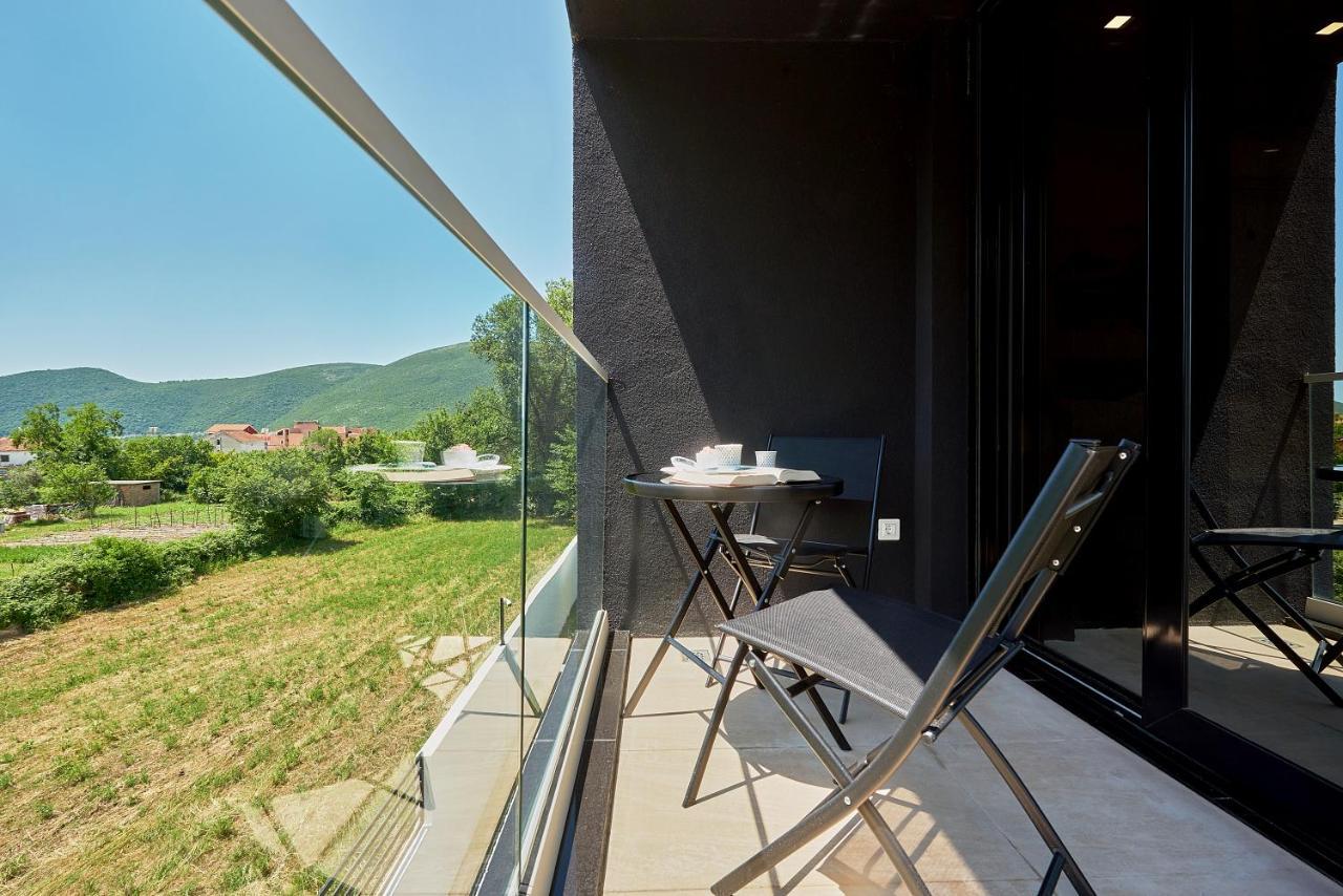 Georgiy Lux Apartments Lastva Grbaljska Luaran gambar