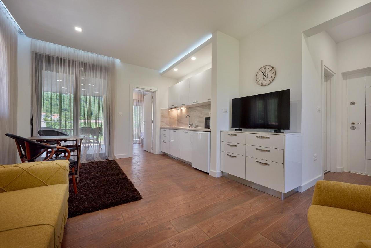 Georgiy Lux Apartments Lastva Grbaljska Luaran gambar