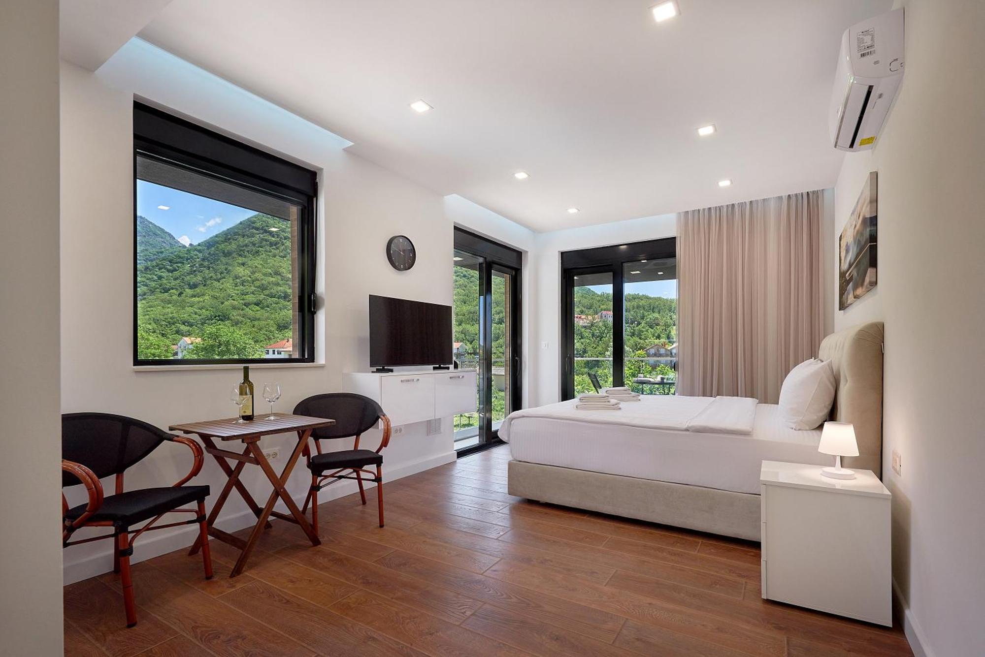 Georgiy Lux Apartments Lastva Grbaljska Luaran gambar